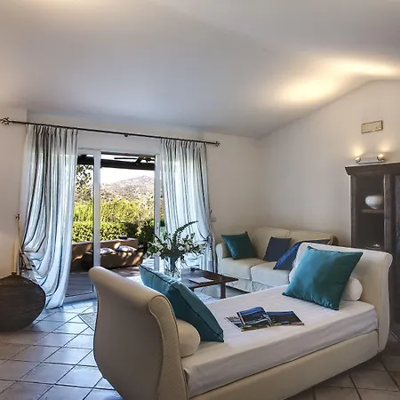 Ξενοδοχείο L'ea Bianca Luxury Baja Sardinia