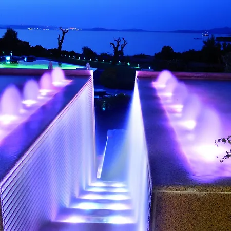 إليا بيانكا لوكجوري فندق