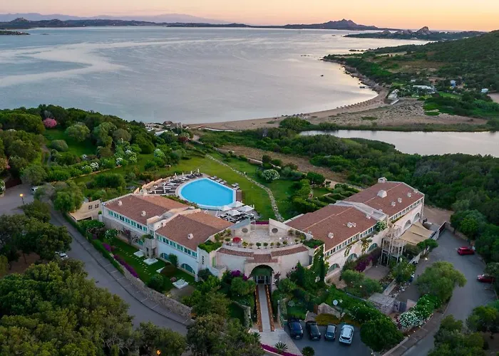 L'ea Bianca Luxury Hotel 5*